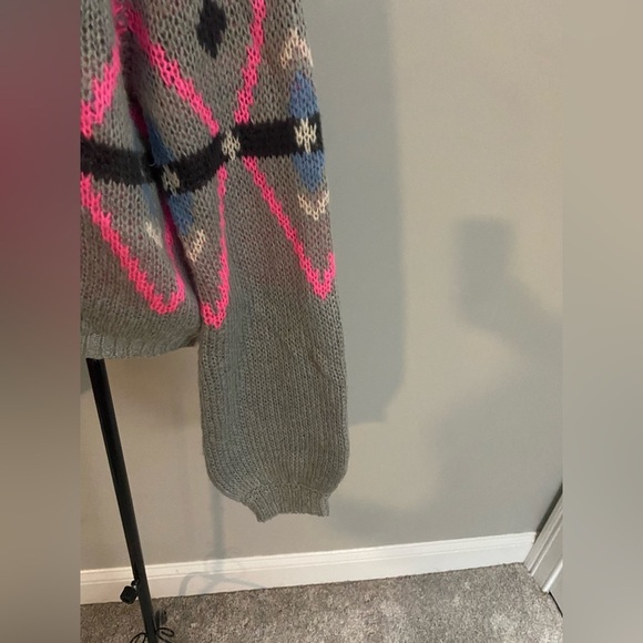 Mock Neck Neon Sweater (Juniors) Size Large - Picture 3 of 6